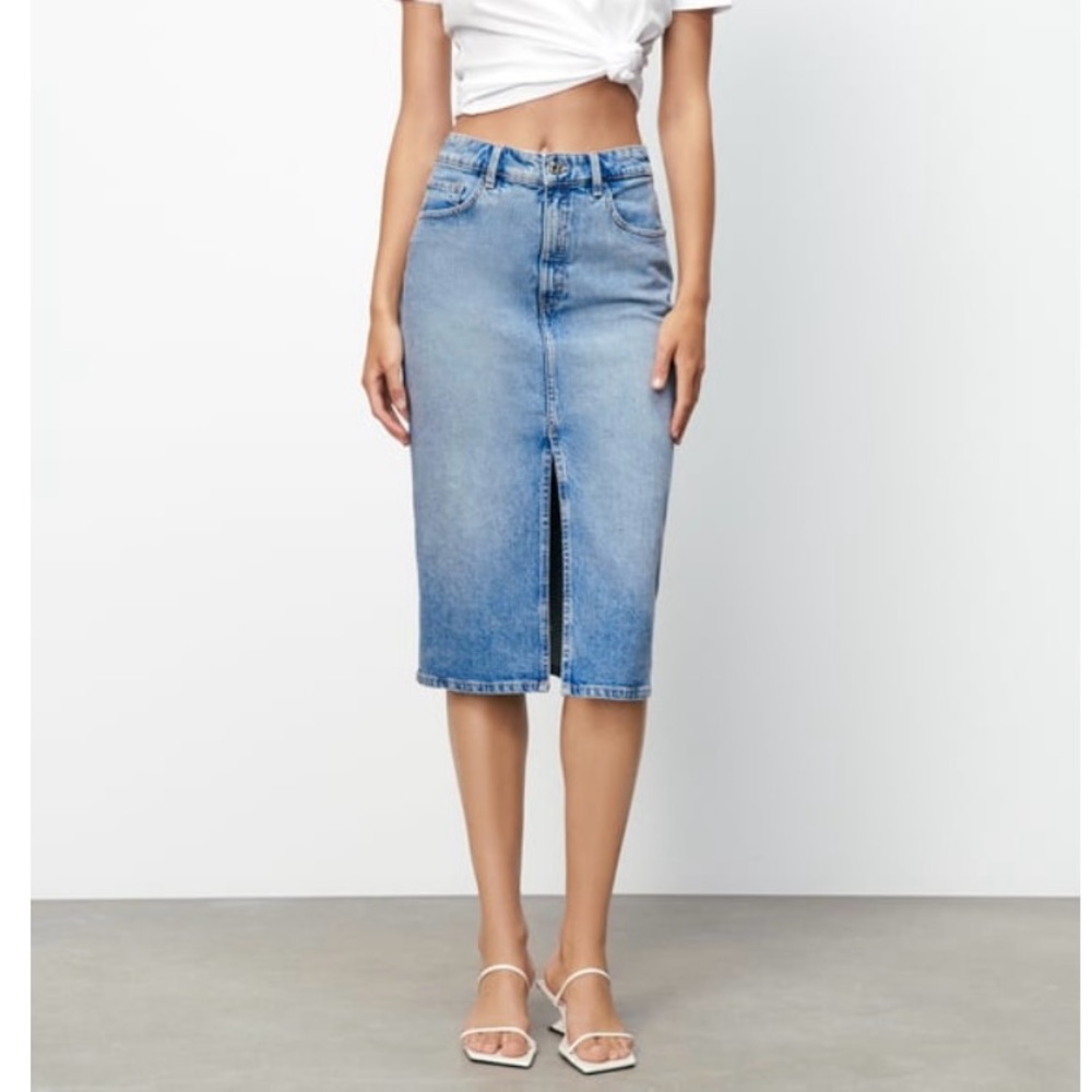Zara Denim Midi Skirt NWT, size Large